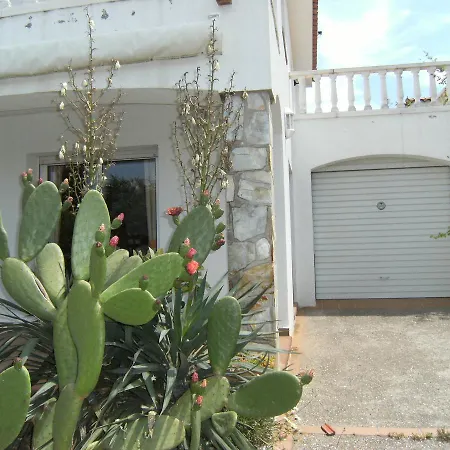 Casas La Vinya Ii * L' Escala
